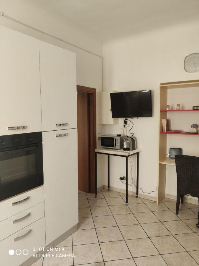 Апартаменты Naviglio51Bocconi Милан Экстерьер фото